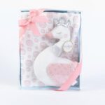 Κουβέρτα Αγκαλιάς Σετ Κύκνος Σε Κουτί Ροζ 75x100 + 30x25εκ. Borea 037504114237